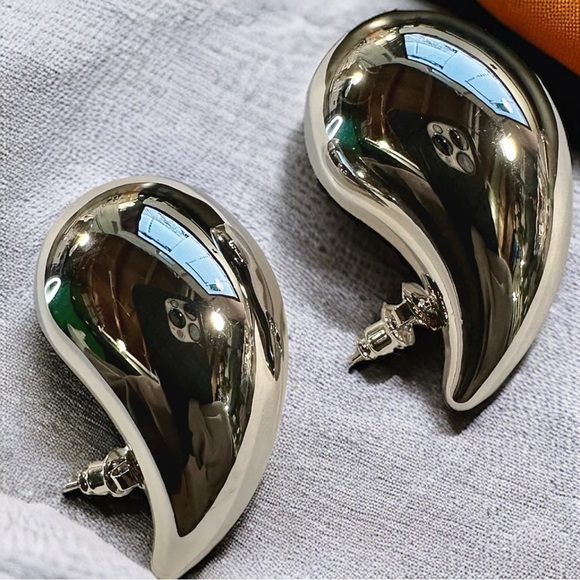 NEW Silver Stainless Steel Large Water Drop Statement Earrings Celeb Favorite - Picture 7 of 16
